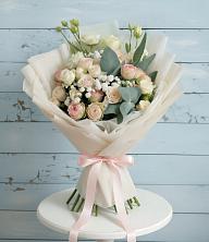 Букет цветов из:  Розы и Лизиантусы в Вагае