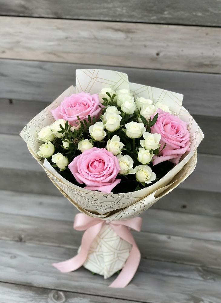 Букет цветов из: Розы в Вагае