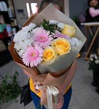 Букет цветов из:  Герберы, Розы и Хризантемы в Вагае