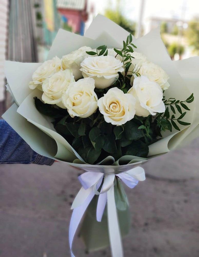 Букет Белые розы Проуд в Вагае