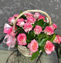 Цветочная композиция из Розы в корзине в Вагае