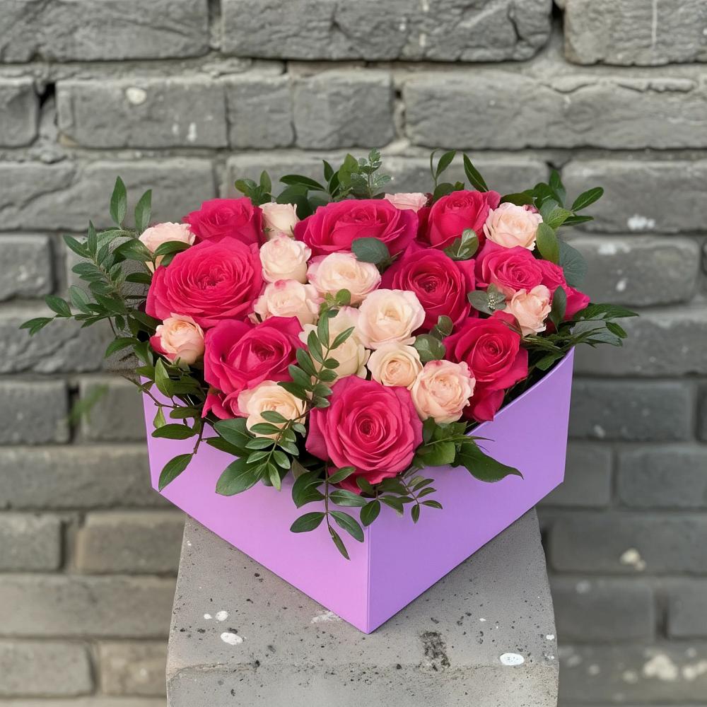 Цветочная композиция из Розы в коробке в Вагае