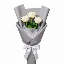 Букет 3 белые розы в Вагае