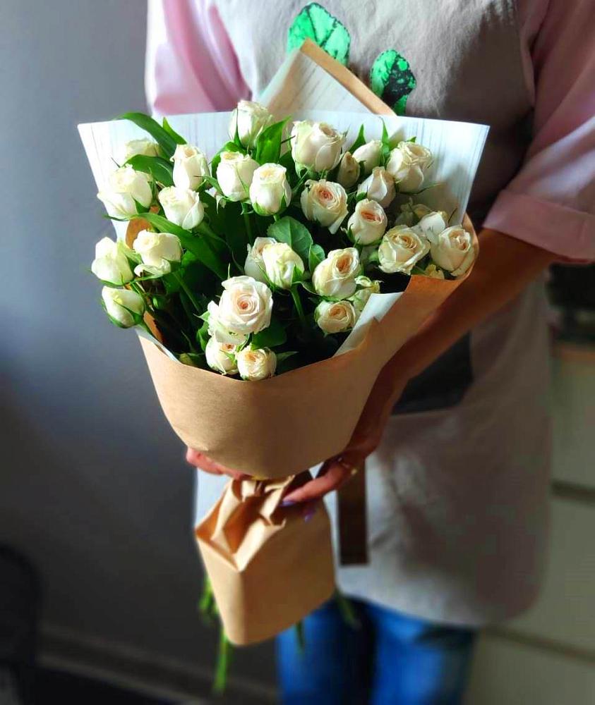 Букет цветов из: Розы в Вагае