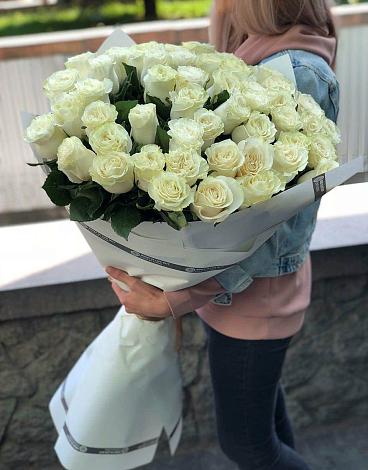 Букет 35 Белых роз в Вагае
