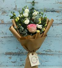 Букет цветов из:  Розы и Лизиантусы в Вагае